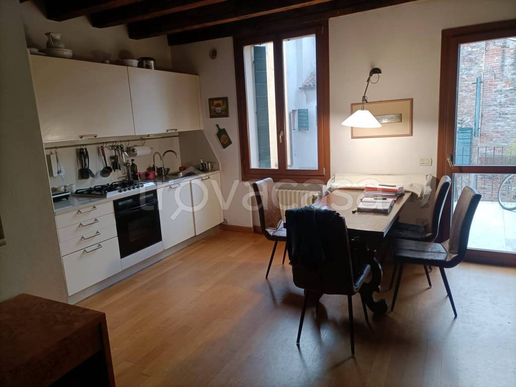 appartamento in affitto a Padova in zona Centro Storico