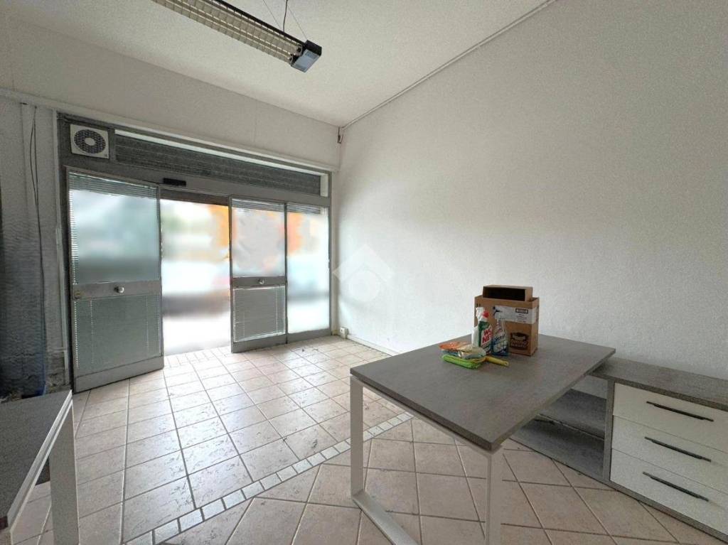 negozio in affitto a Padova in zona Forcellini / Terranegra