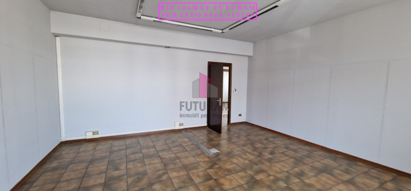 ufficio in affitto a Padova in zona Camin / Granze