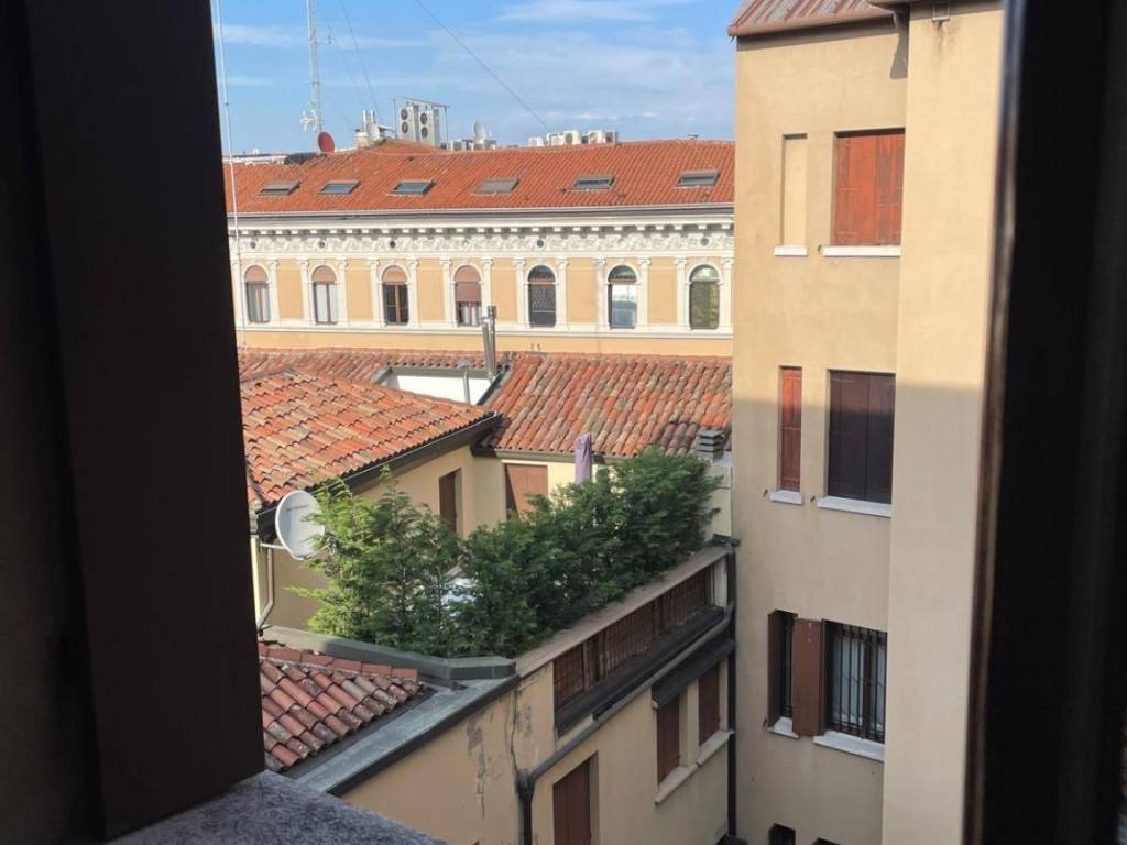 appartamento in affitto a Padova in zona Centro Storico