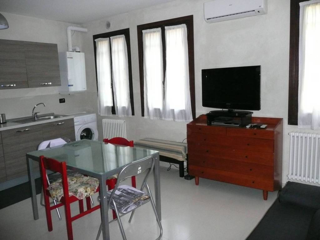 appartamento in affitto a Padova in zona Porta Trento