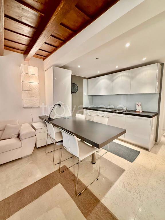 appartamento in affitto a Padova in zona Centro Storico