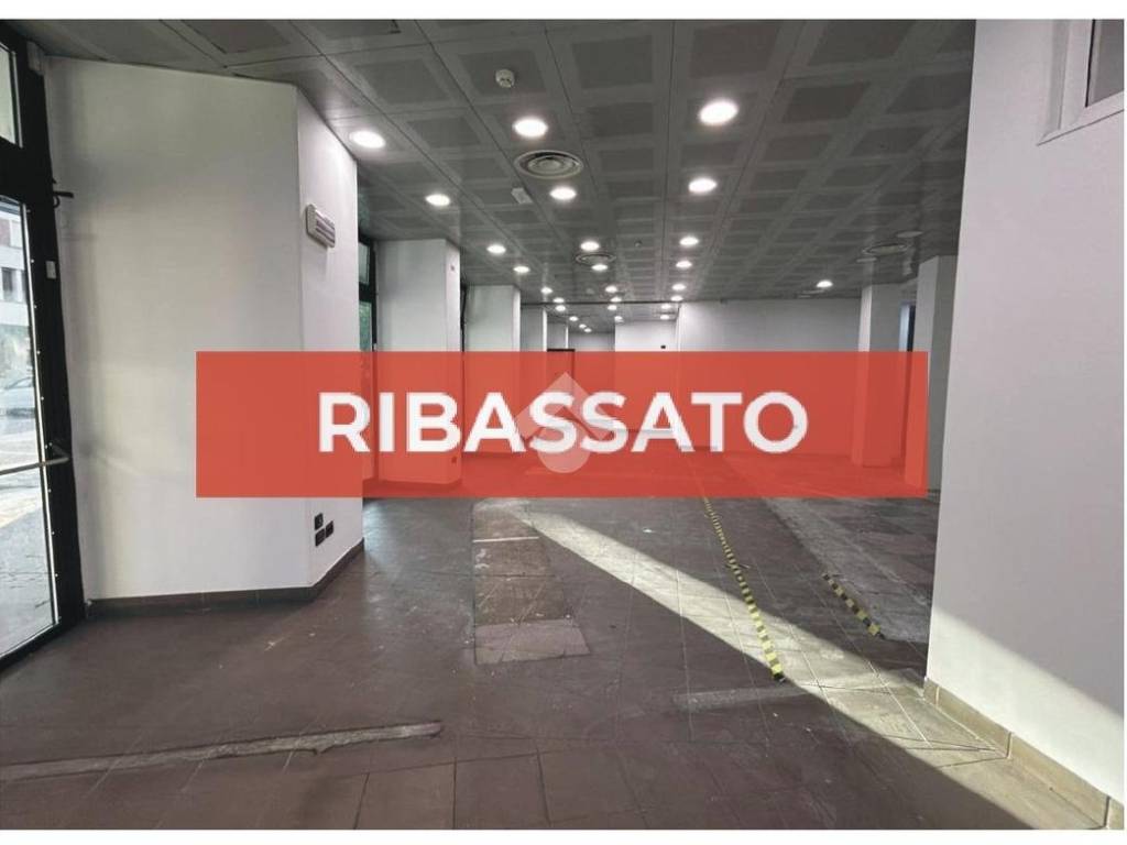 negozio in affitto a Padova in zona Porta Trento