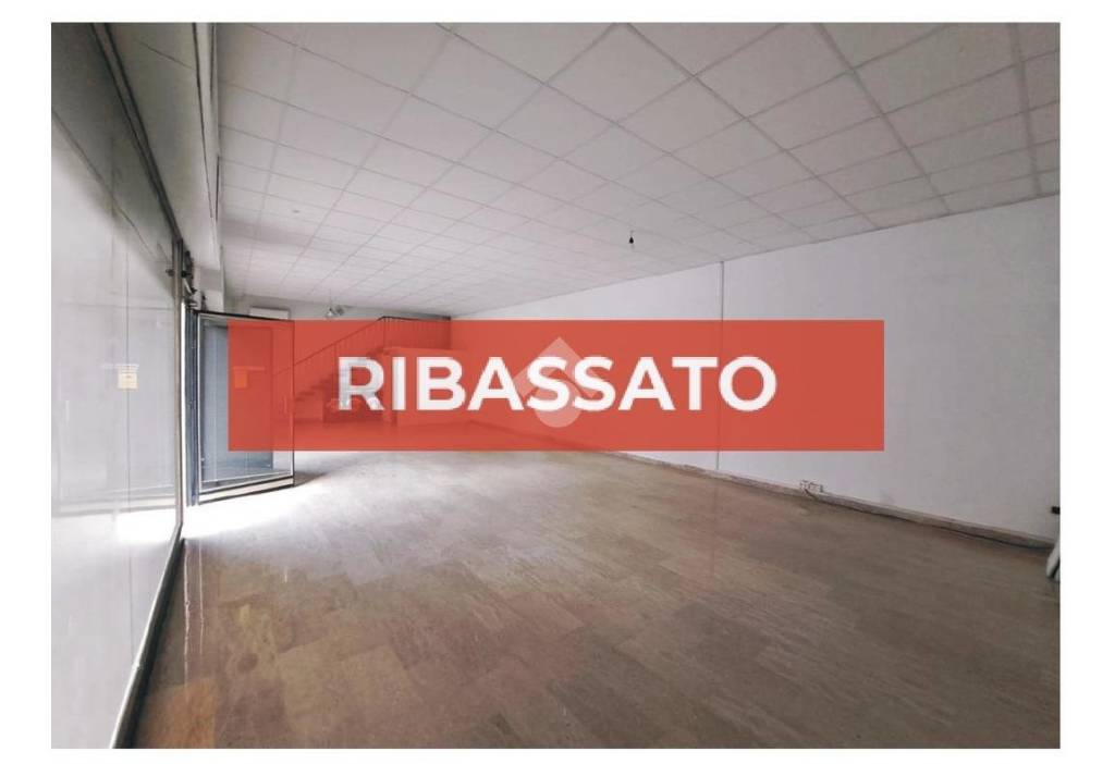 negozio in affitto a Padova in zona San Carlo