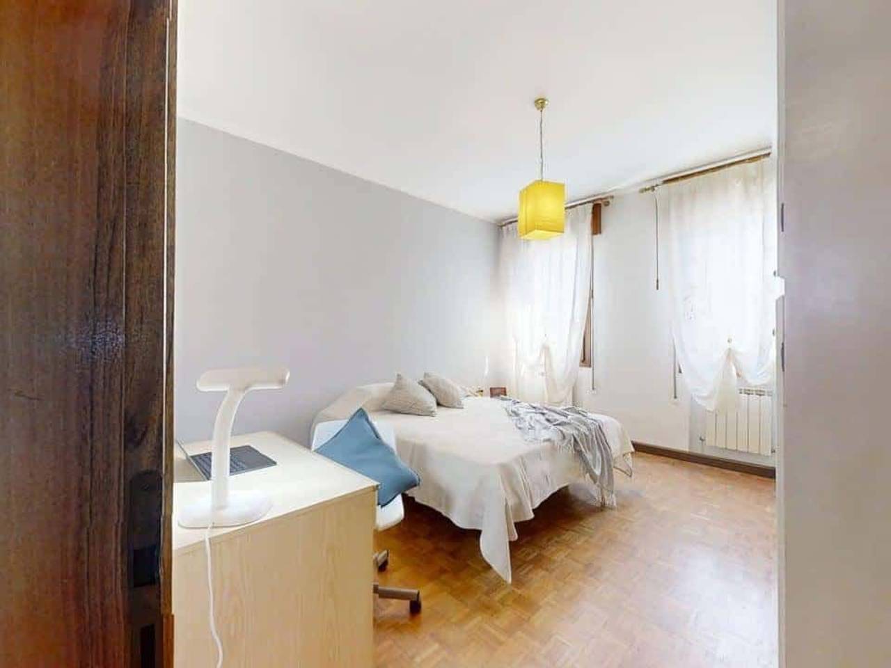 negozio in affitto a Padova in zona Torre