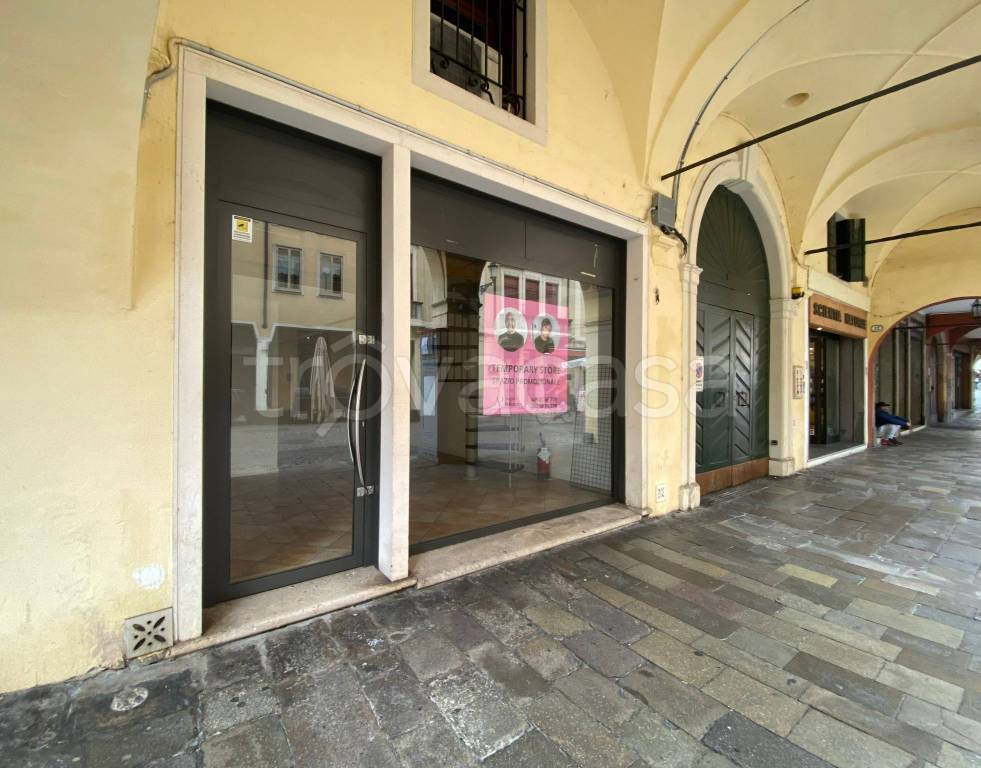 negozio in affitto a Padova in zona Centro Storico
