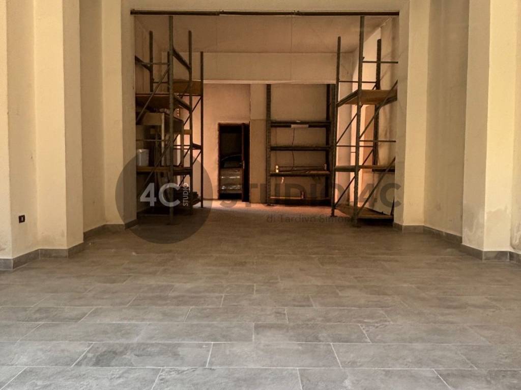 negozio in affitto a Padova in zona Porta Trento