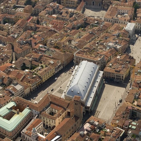 negozio in affitto a Padova in zona Centro Storico