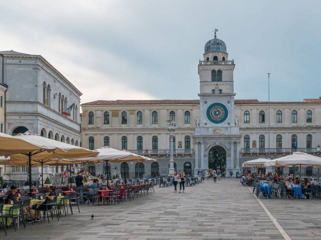 negozio in affitto a Padova in zona Centro Storico