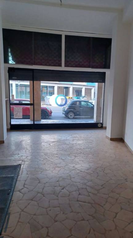 negozio in affitto a Padova in zona Portello