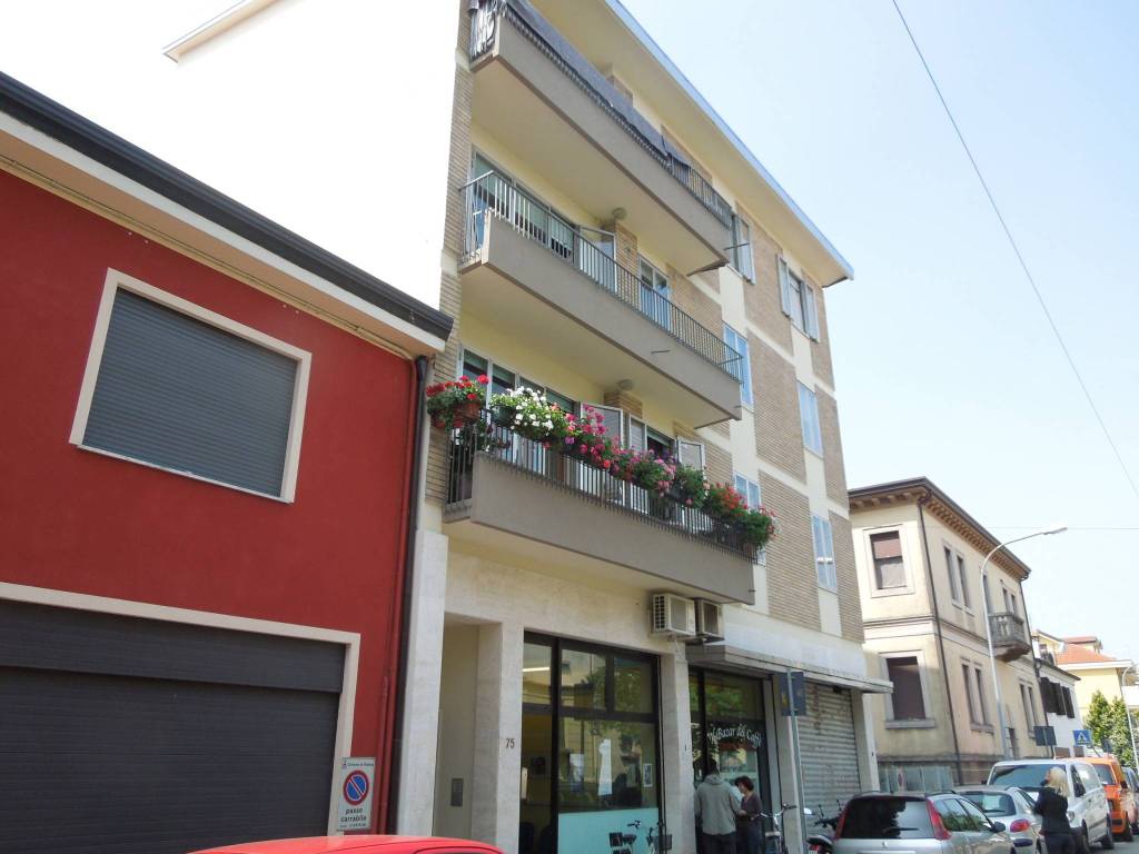 negozio in affitto a Padova in zona San Giuseppe