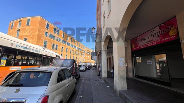 negozio in affitto a Padova in zona Portello