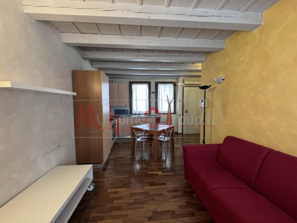 appartamento in affitto a Padova in zona Centro Storico