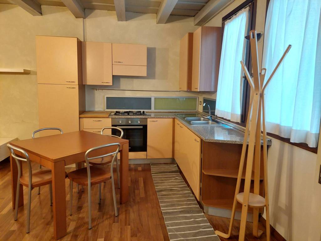 appartamento in affitto a Padova in zona Savonarola