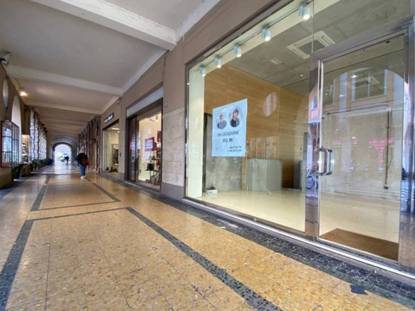 negozio in affitto a Padova in zona Savonarola