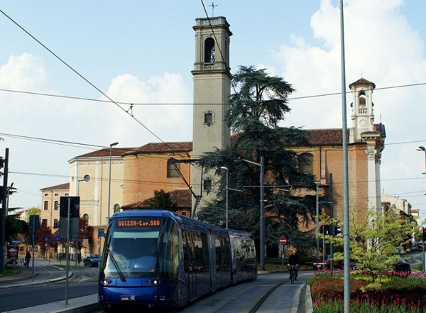 box auto in affitto a Padova in zona Santa Croce