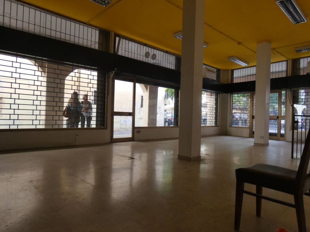 negozio in affitto a Padova in zona Savonarola