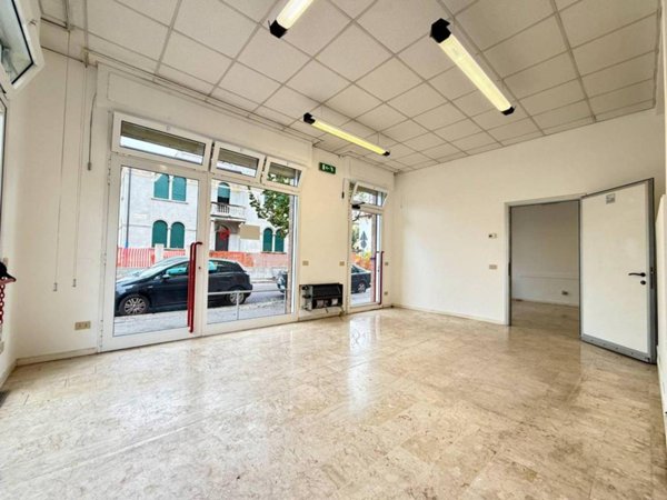 negozio in affitto a Padova in zona San Carlo