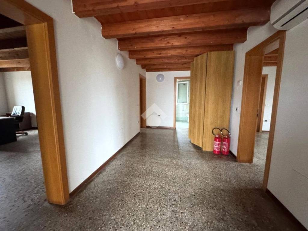 locale commerciale in affitto a Piove di Sacco in zona Piovega