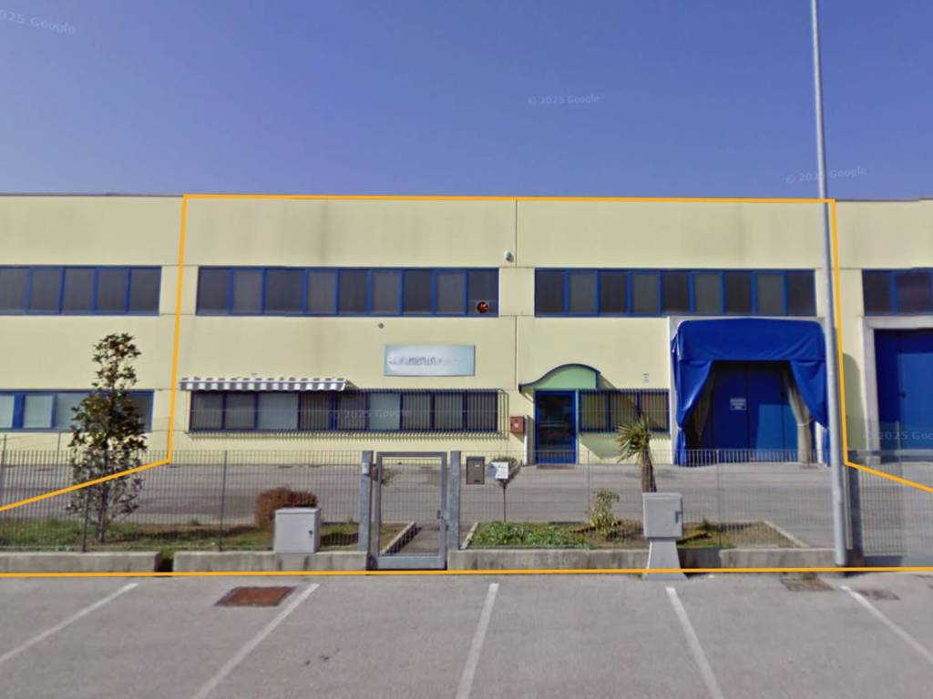 locale commerciale in affitto a Piove di Sacco
