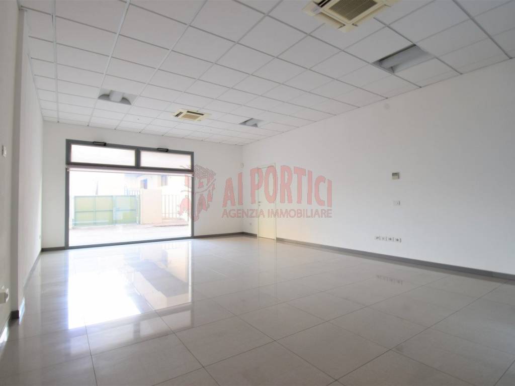 negozio in affitto a Piove di Sacco
