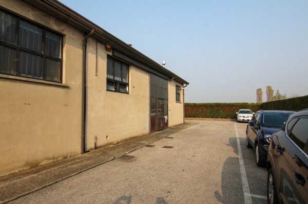 capannone in affitto a Piove di Sacco