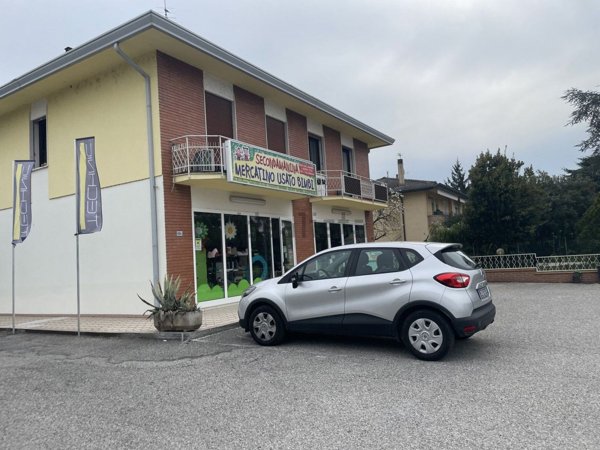 locale commerciale in affitto a Piove di Sacco