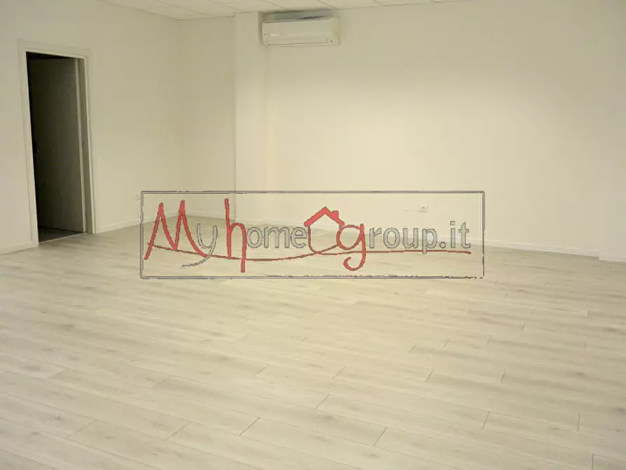 ufficio in affitto a Ponte San Nicolò in zona Roncaglia