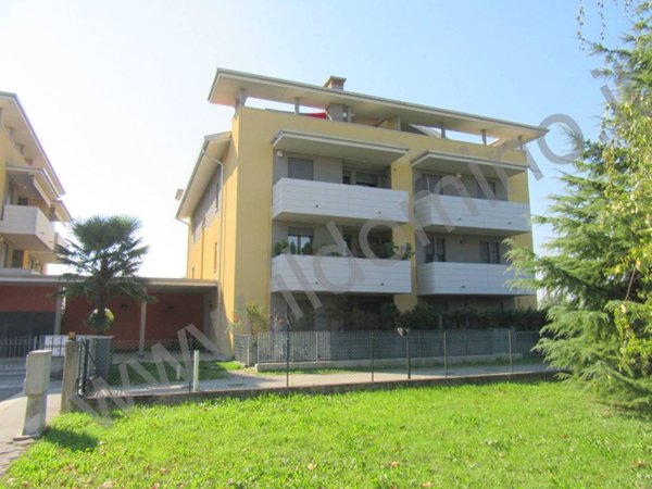 appartamento in affitto a Ponte San Nicolò in zona Rio