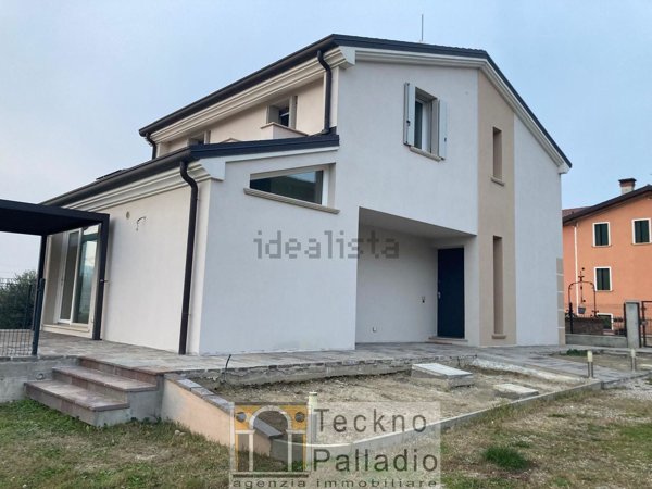 pentavano in affitto a Rovolon