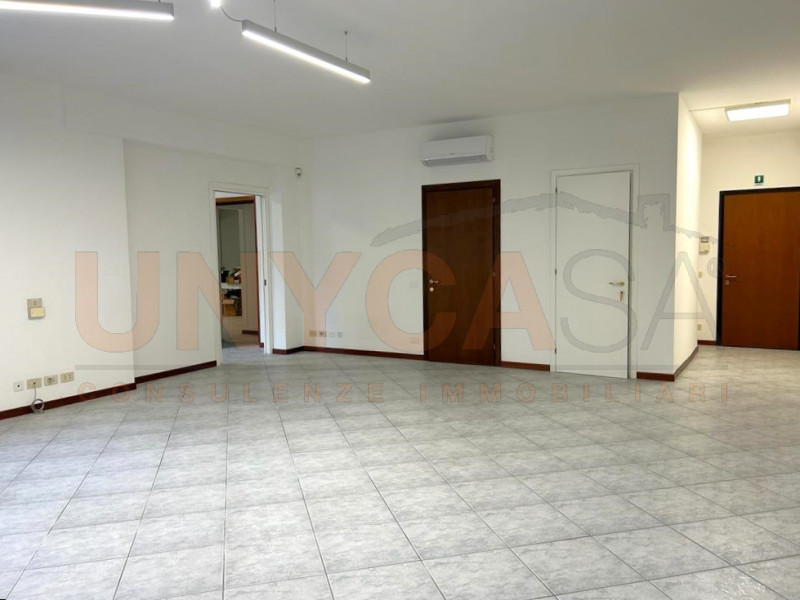 ufficio in affitto a Rubano in zona Sarmeola