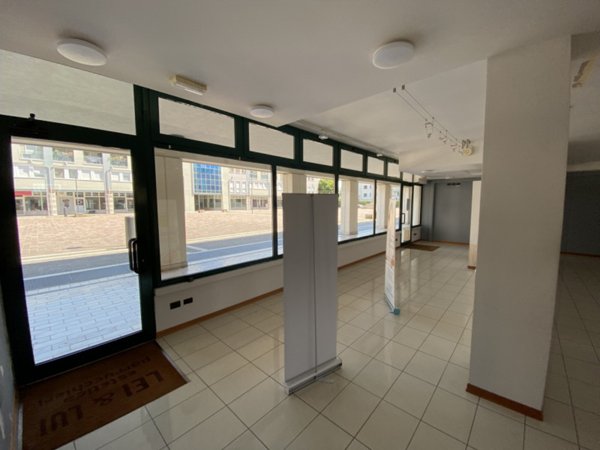 negozio in affitto a Rubano