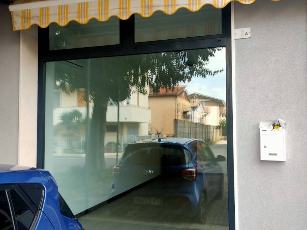 negozio in affitto a Rubano in zona Sarmeola