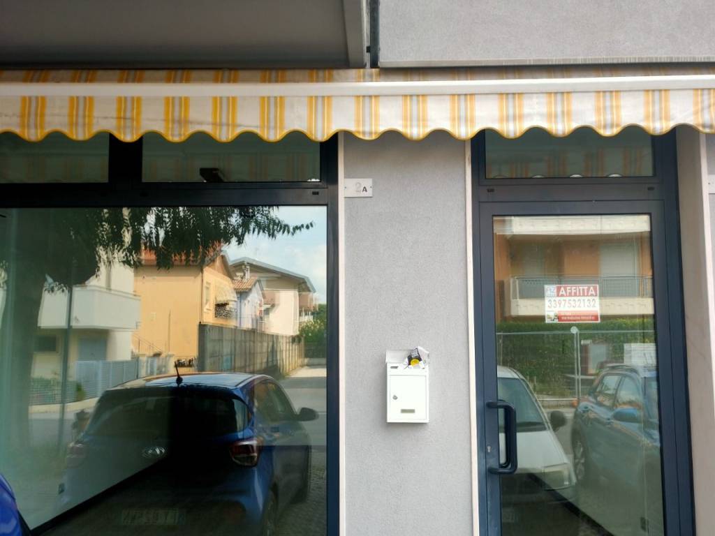 negozio in affitto a Rubano in zona Sarmeola
