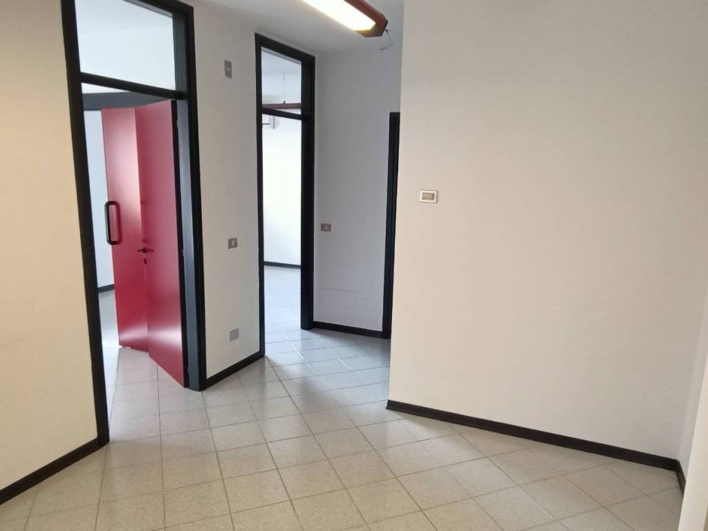 negozio in affitto a Rubano in zona Sarmeola