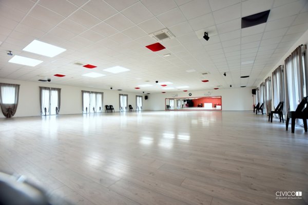locale commerciale in affitto a Rubano