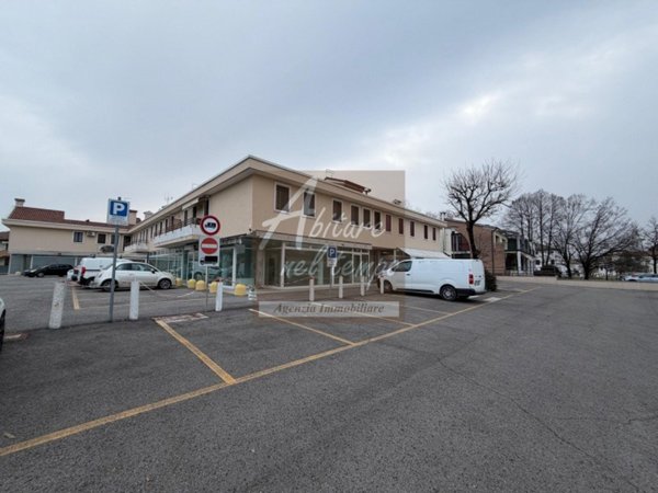 negozio in affitto a San Giorgio in Bosco