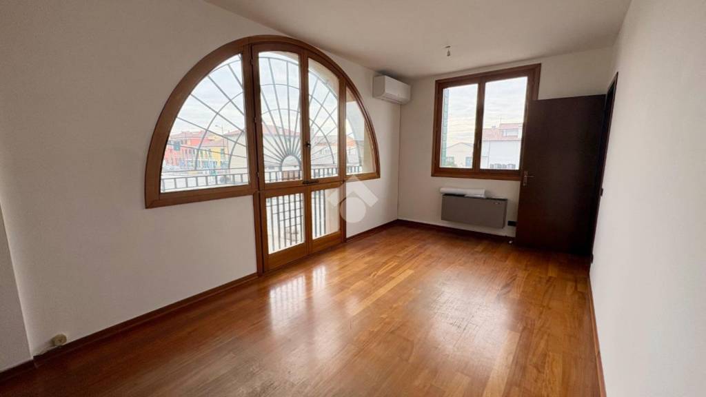 appartamento in affitto a San Giorgio in Bosco in zona Lobia