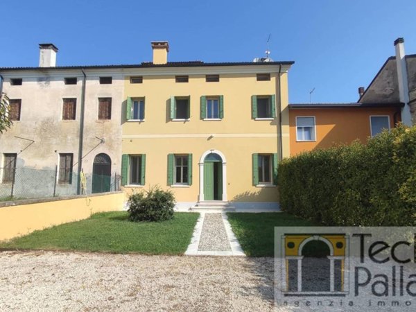 casa indipendente in affitto a San Pietro in Gu