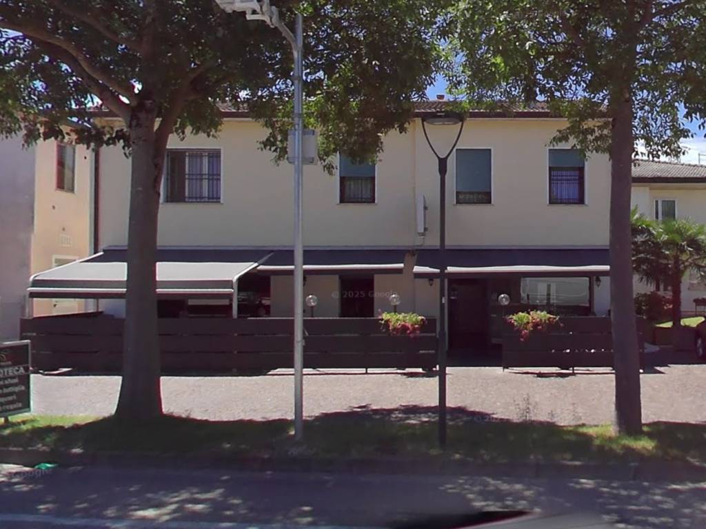 negozio in affitto a Sant'Angelo di Piove di Sacco in zona Vigorovea