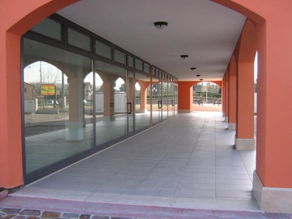 negozio in affitto a Selvazzano Dentro in zona San Domenico