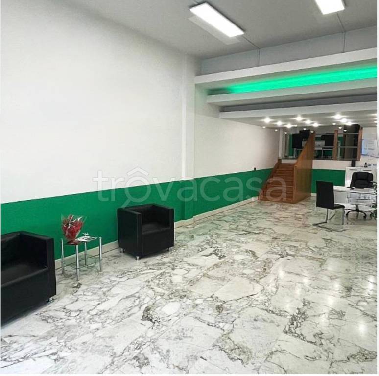 negozio in affitto a Selvazzano Dentro in zona Tencarola