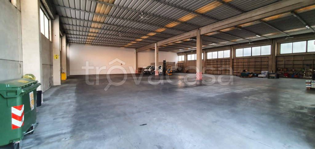 locale commerciale in affitto a Selvazzano Dentro