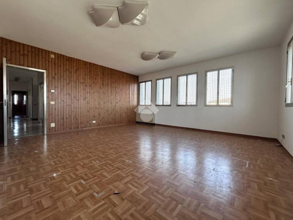 ufficio in affitto a Selvazzano Dentro in zona Caselle