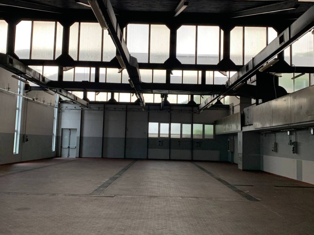 locale commerciale in affitto a Selvazzano Dentro in zona Tencarola