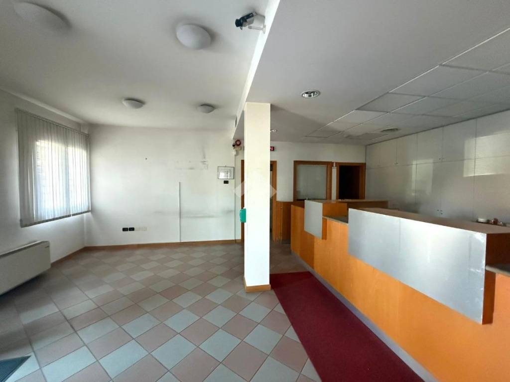 ufficio in affitto a Selvazzano Dentro in zona Caselle