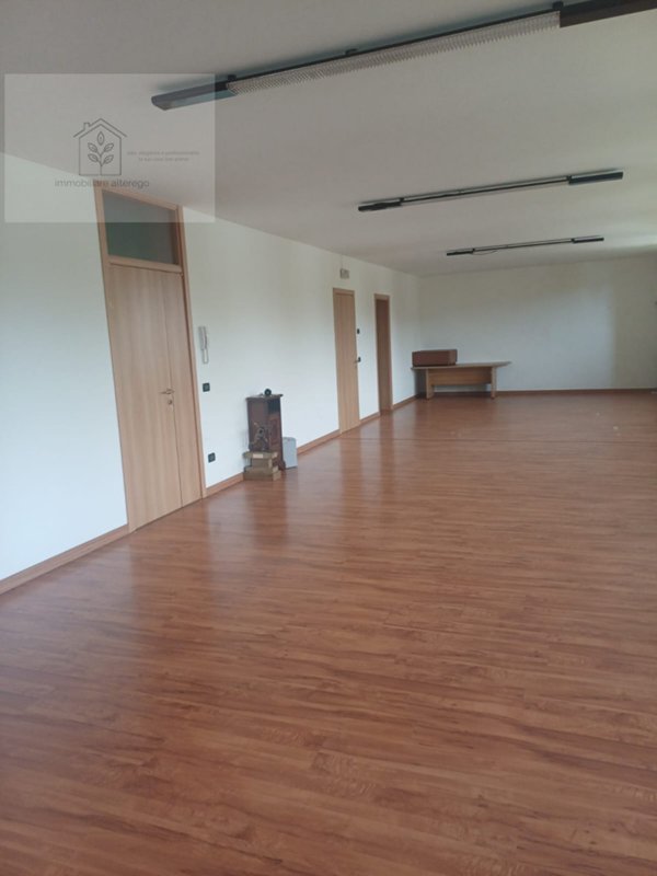 ufficio in affitto a Selvazzano Dentro in zona Caselle