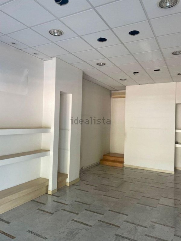 negozio in affitto a Selvazzano Dentro in zona Tencarola