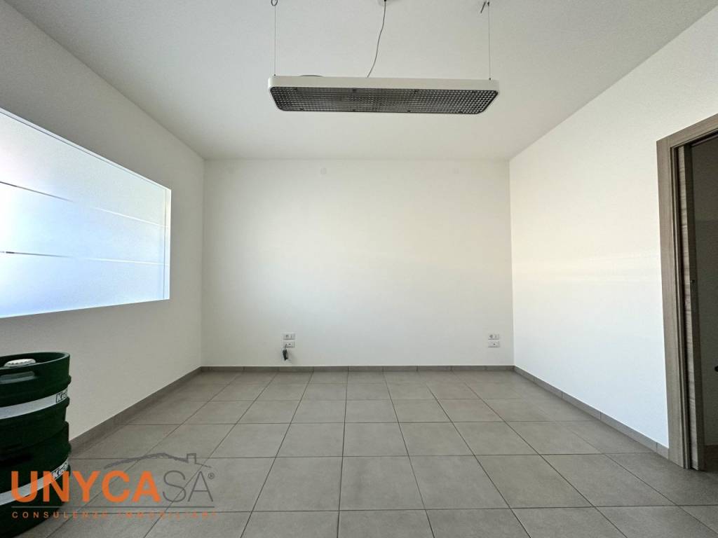 negozio in affitto a Teolo in zona Villa