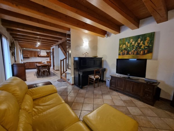 casa indipendente in affitto a Torreglia